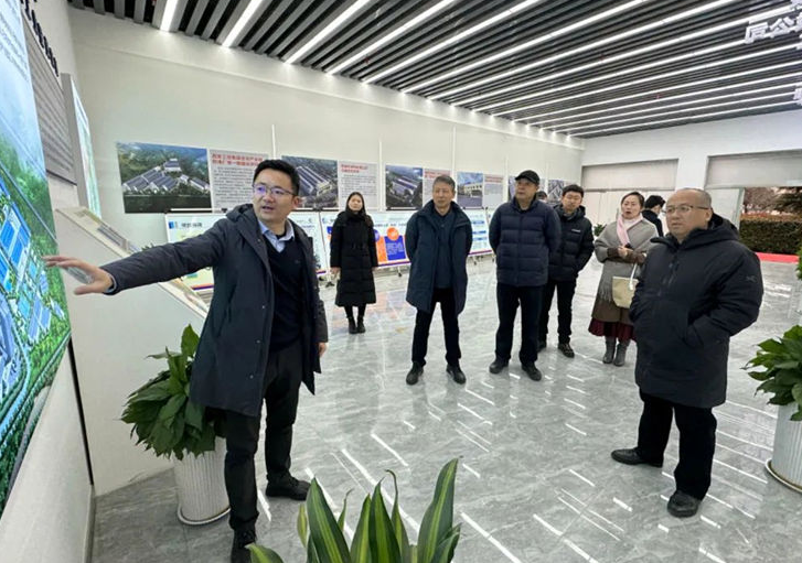 蔺建文携带西安市先进制作业协会一行赴集团泾河产业园调研互换