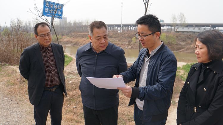 集团辅导金辉赴泾阳产业基地就产业结构调整、、重点项目推动等进行工作调研